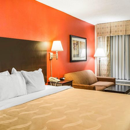 Quality Inn אלבני מראה חיצוני תמונה