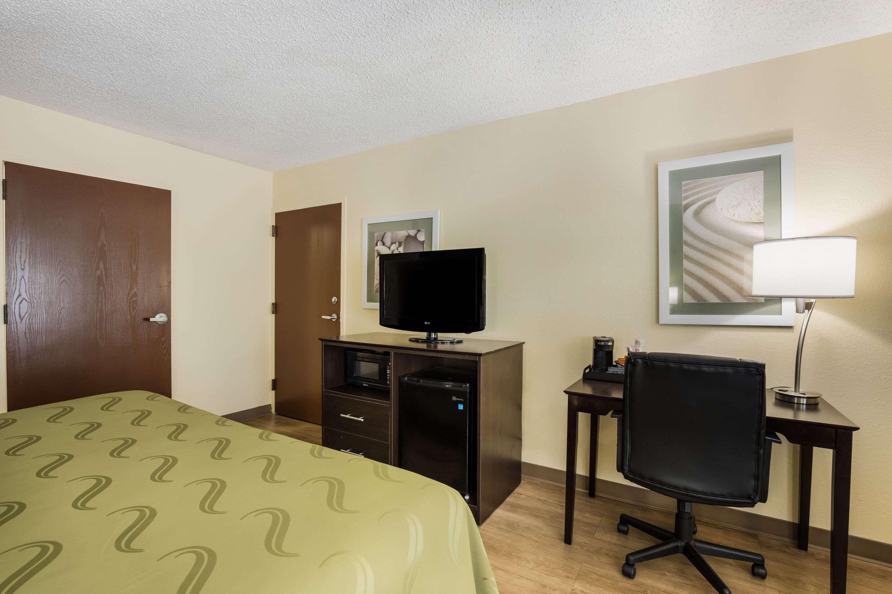 Quality Inn אלבני מראה חיצוני תמונה