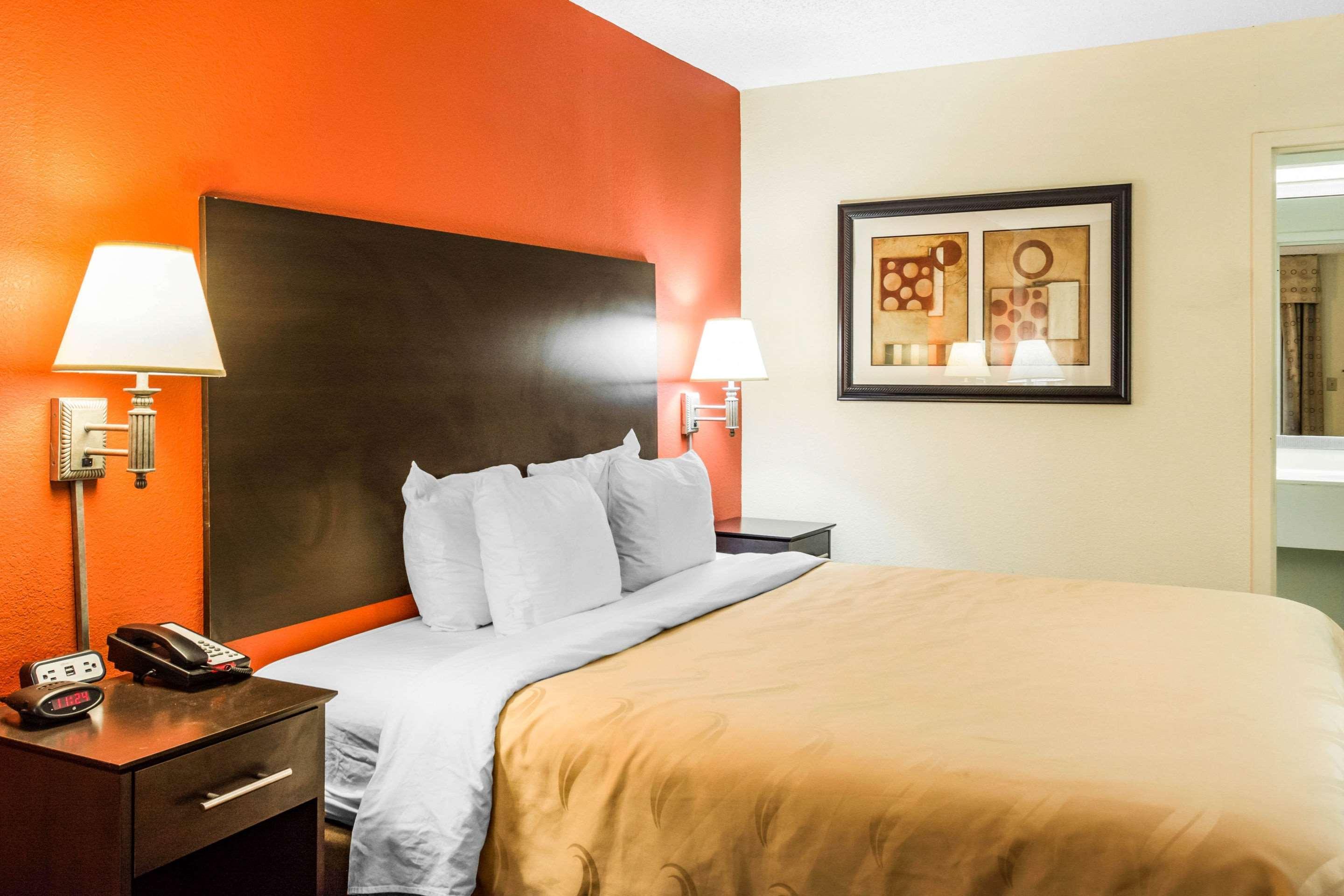 Quality Inn אלבני מראה חיצוני תמונה