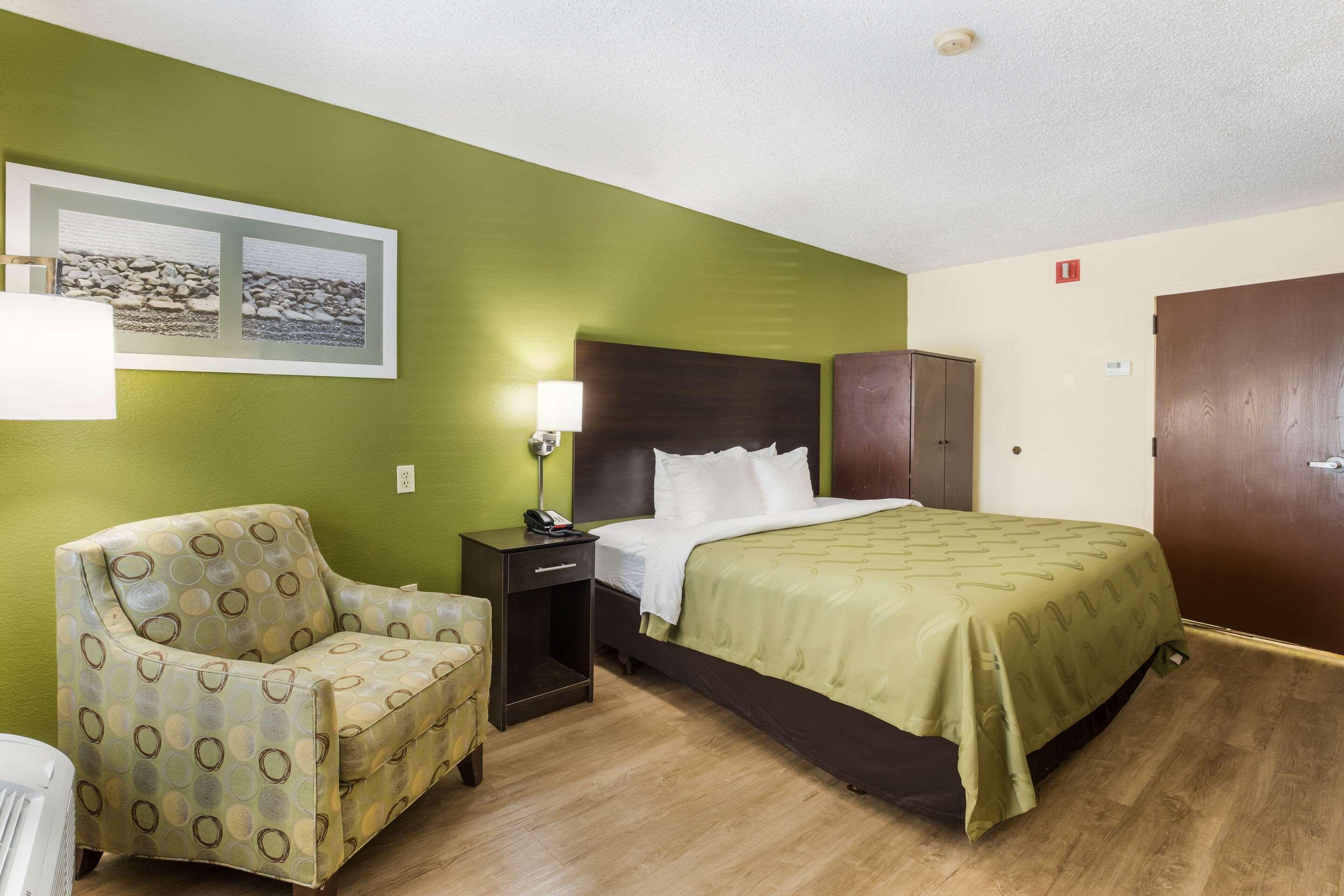 Quality Inn אלבני מראה חיצוני תמונה