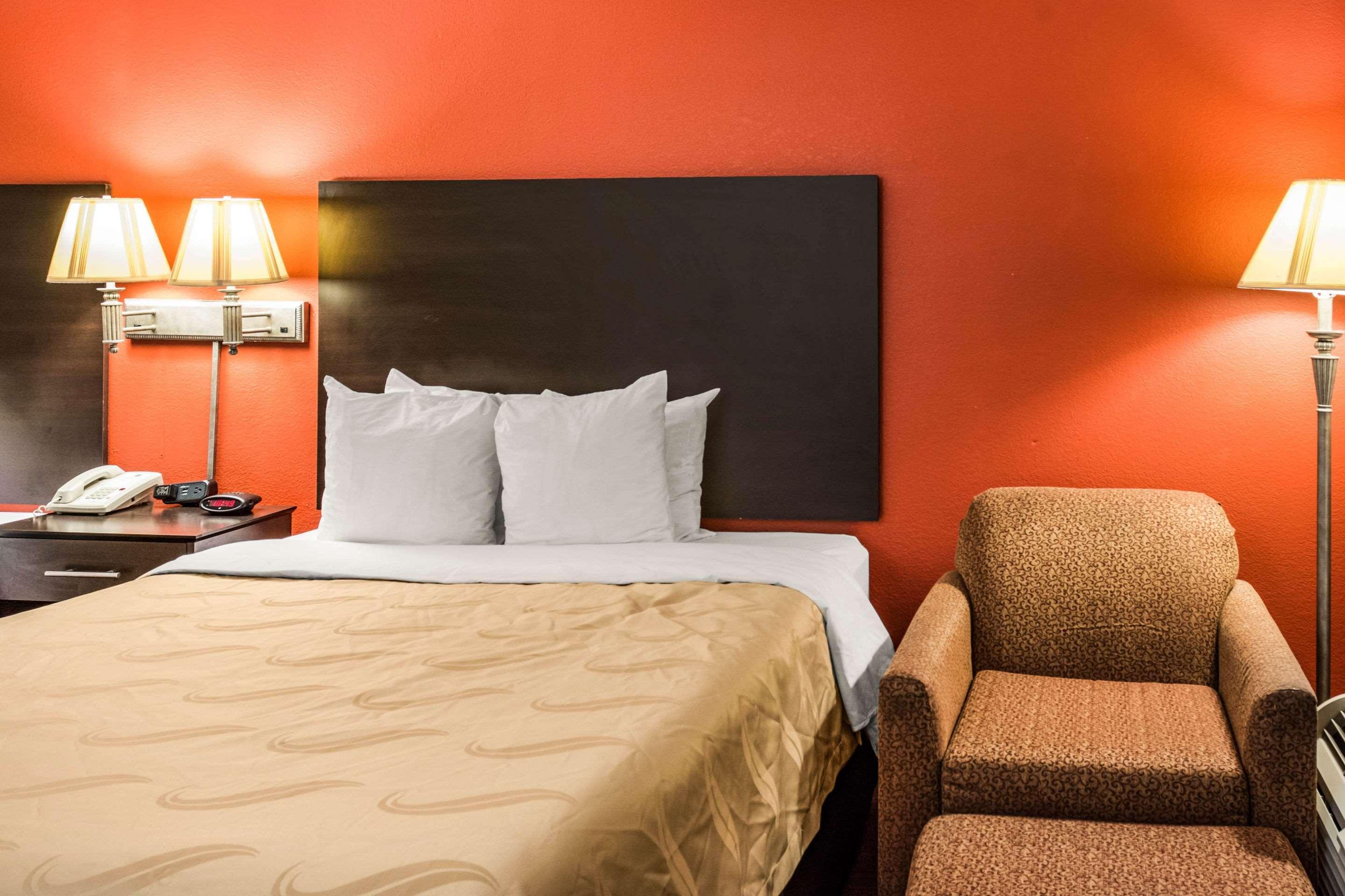 Quality Inn אלבני מראה חיצוני תמונה