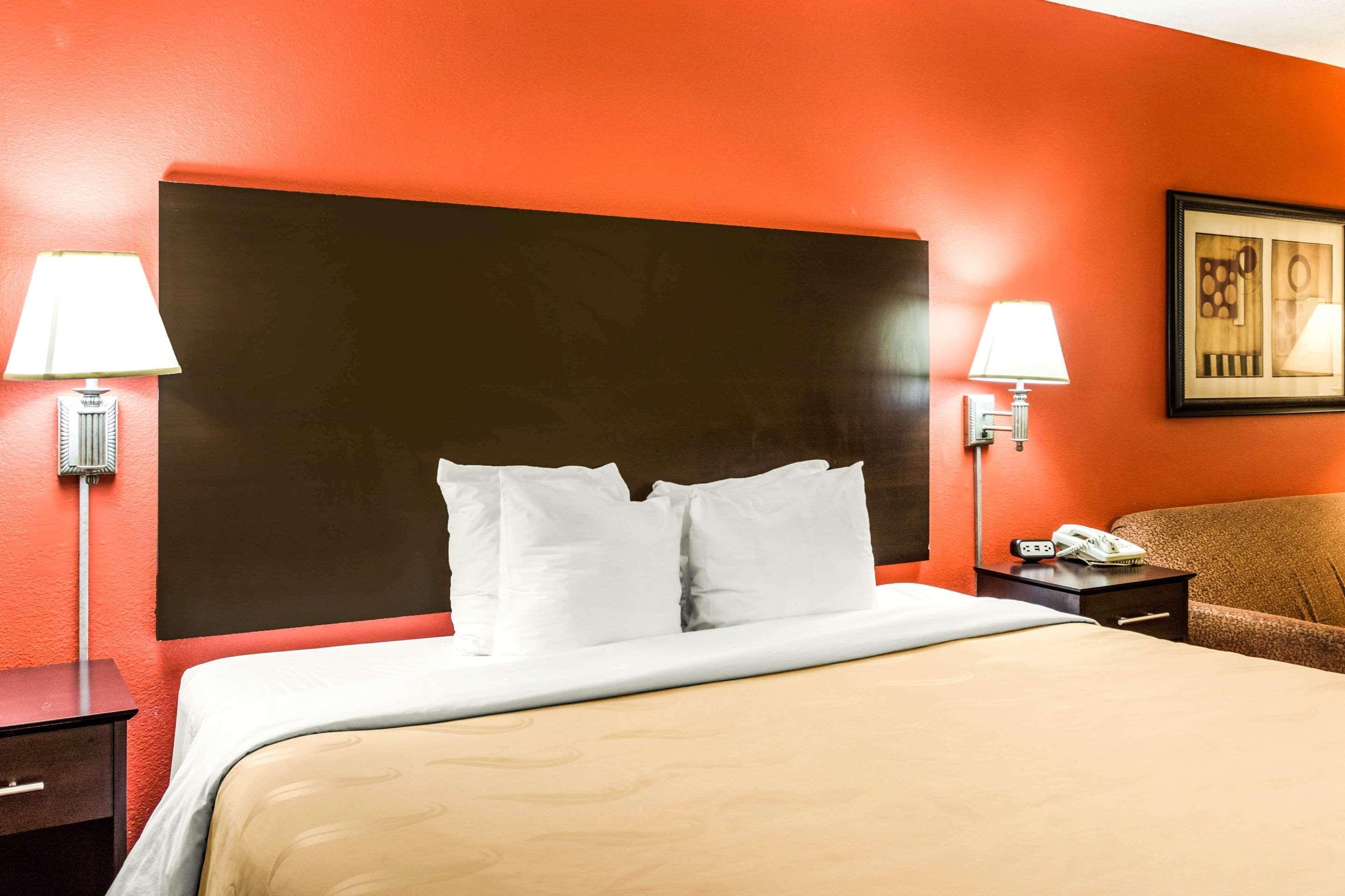 Quality Inn אלבני מראה חיצוני תמונה