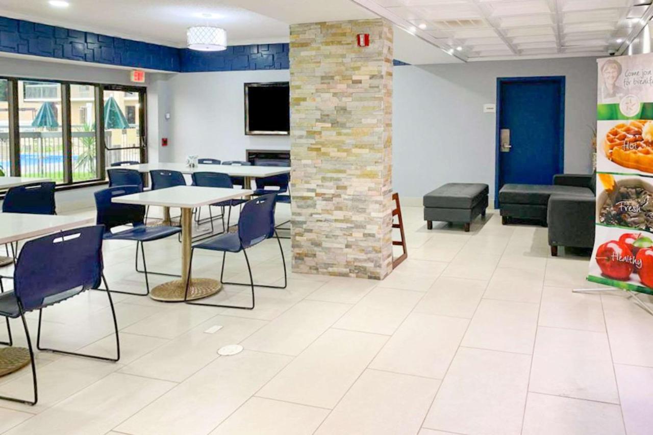 Quality Inn אלבני מראה חיצוני תמונה