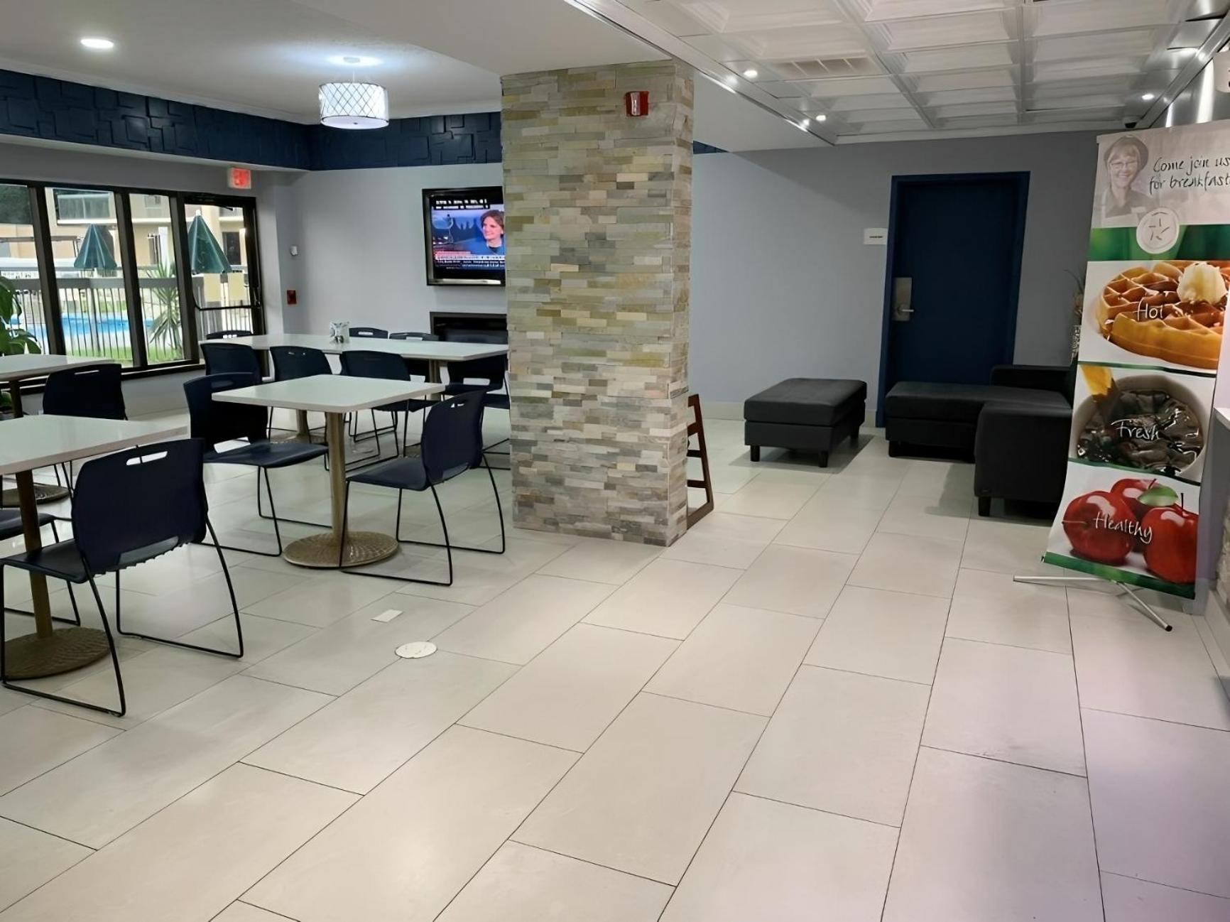 Quality Inn אלבני מראה חיצוני תמונה